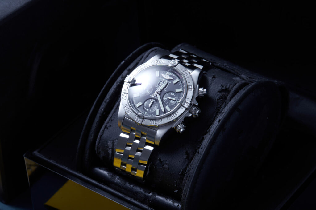 Breitling Blackbird A4435910 - image 4