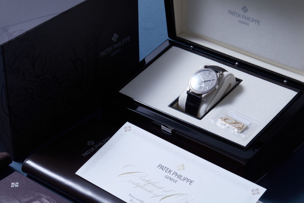 Patek Philippe Calatrava 6119G-001 - image 5