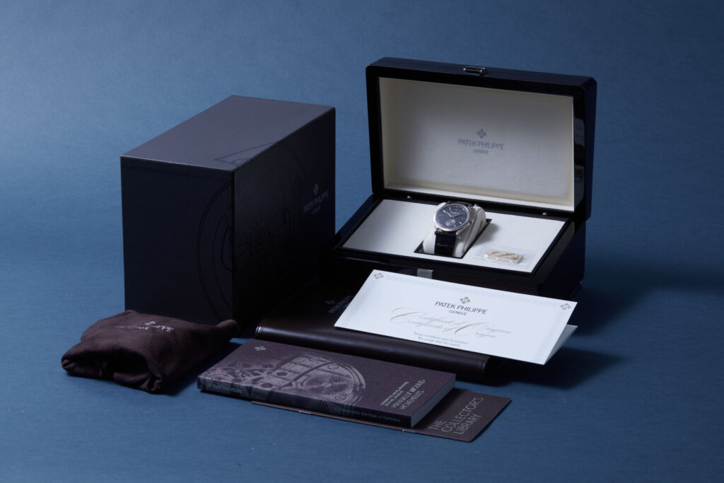 Patek Philippe Calatrava 6119G-001 - image 6