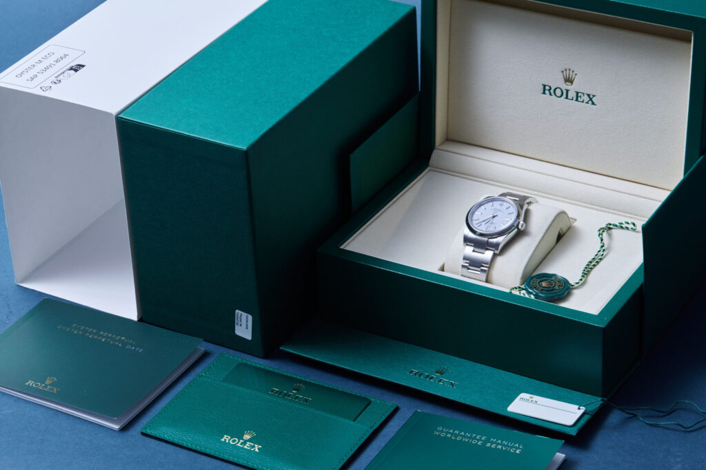 Rolex Oyster Perpetual 34 124200 - image 5