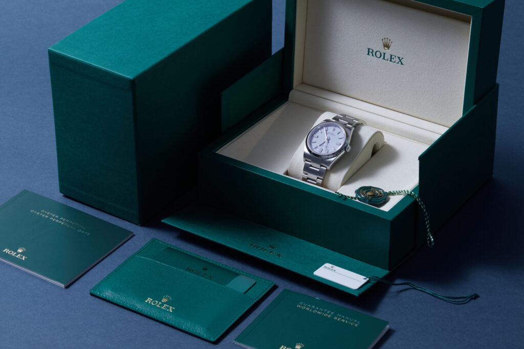 Rolex Oyster Perpetual 36 126000 - image 5