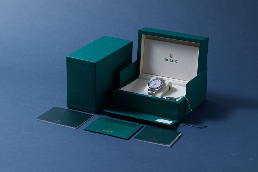 Rolex Oyster Perpetual 36 126000 - image 6