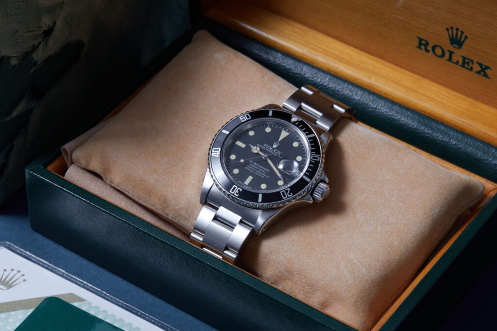 Rolex Submariner Date 16800 - image 4