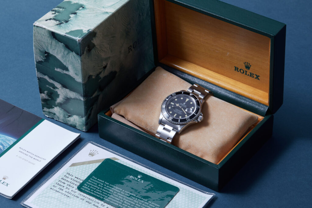 Rolex Submariner Date 16800 - image 5