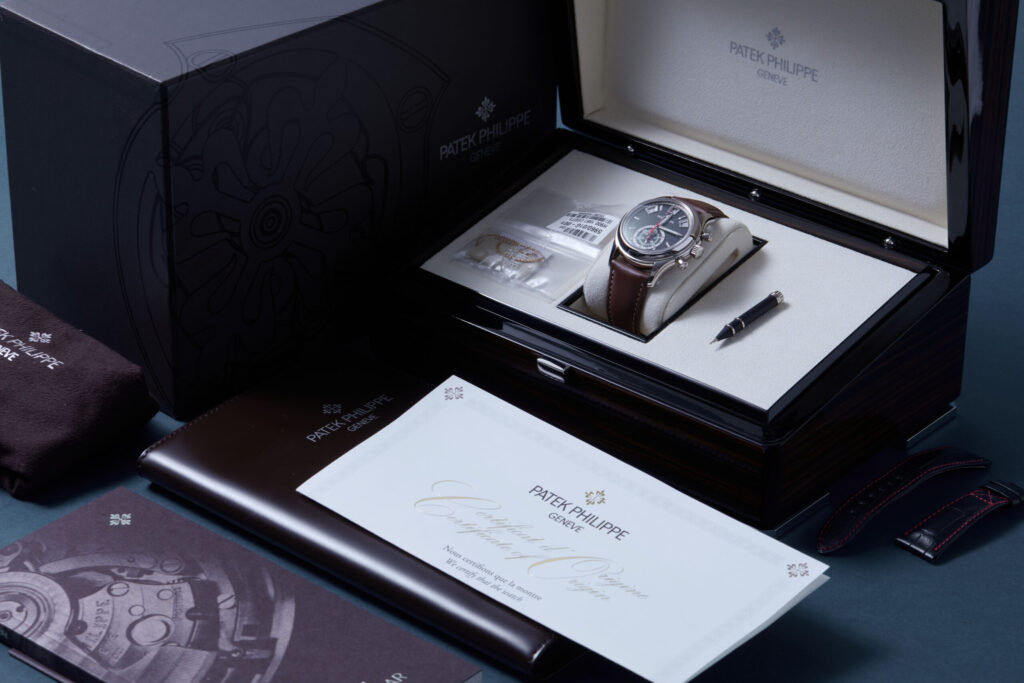 Patek Philippe Annual Calendar Chrono 5960/01G-001 - image 5
