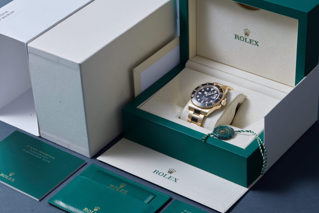 Rolex Submariner Date 126618LN - image 5