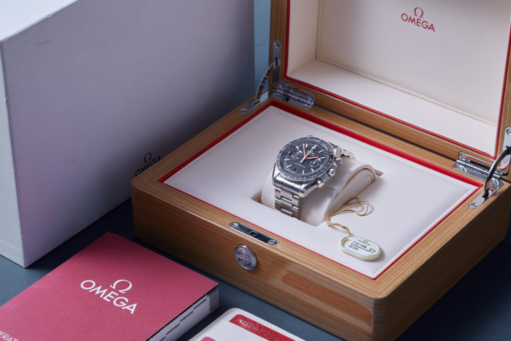 Omega Speedmaster Racing 329.30.44.51.01.002 - image 5