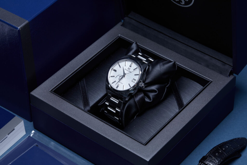 Grand Seiko Spring Drive SBGA465 'Kira-Zuri' - image 4