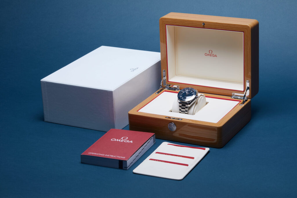 Omega Seamaster Planet Ocean 600M 215.30.44.21.03.001 - image 6