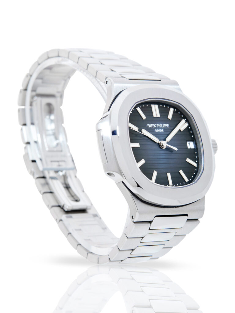 Patek Philippe Nautilus 5711/1A-010 - image 1