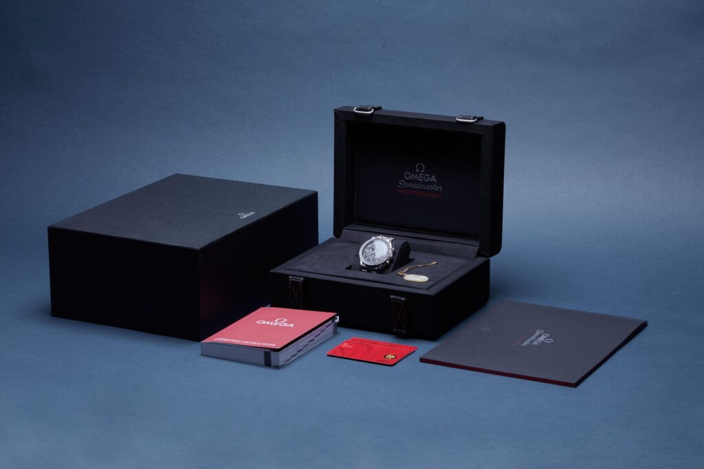 Omega Speedmaster Moonwatch 310.30.42.50.01.001 - image 6