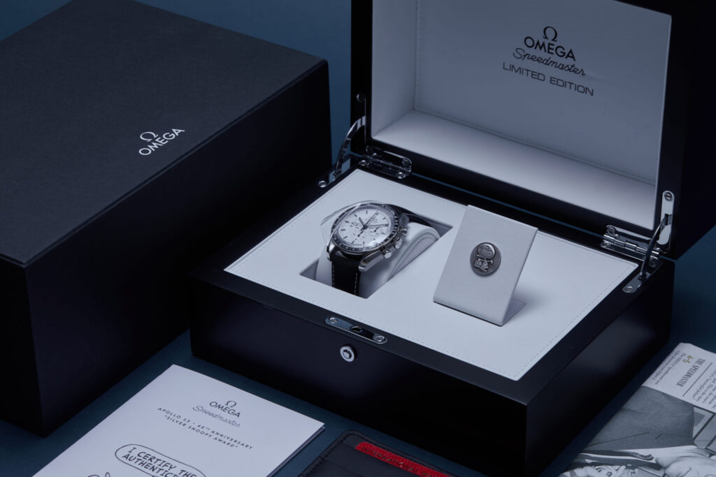 Omega Speedmaster Snoopy 311.32.42.30.04.003 - image 5