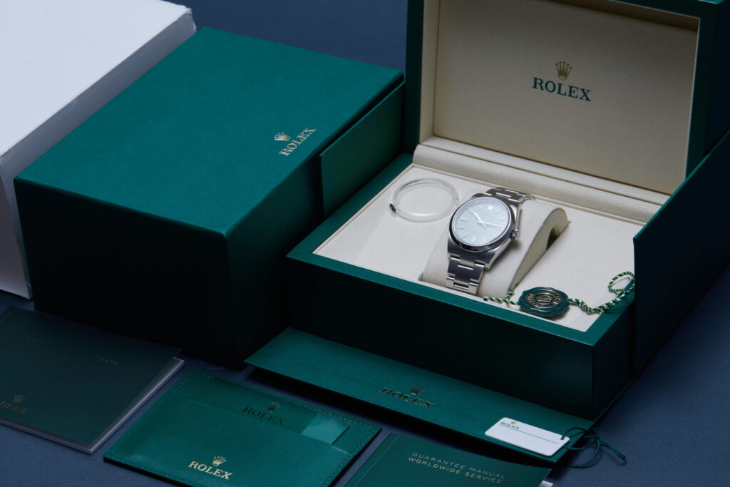 Rolex Oyster Perpetual 36 126000 - image 5