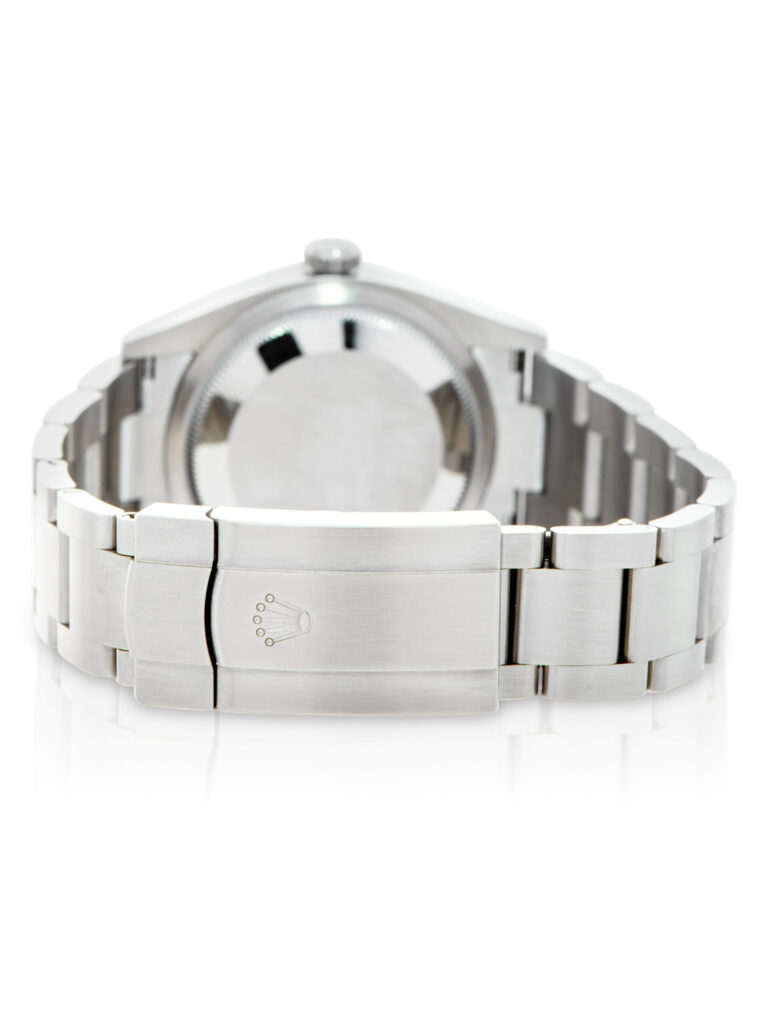 Rolex Oyster Perpetual 36 126000 - image 3