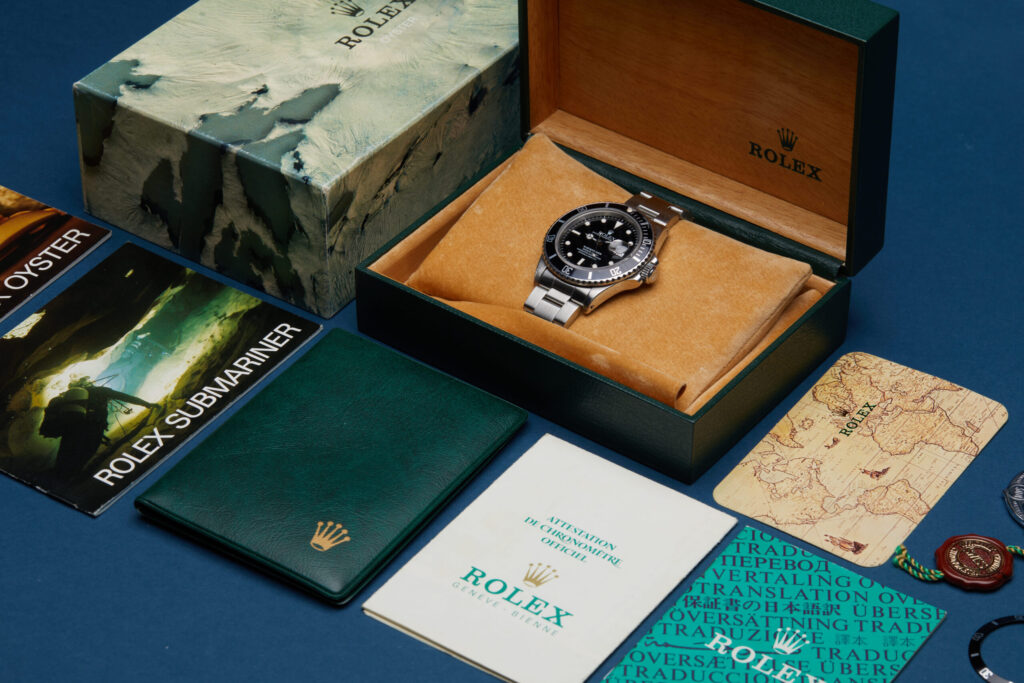 Rolex Submariner Date 168000 - image 5