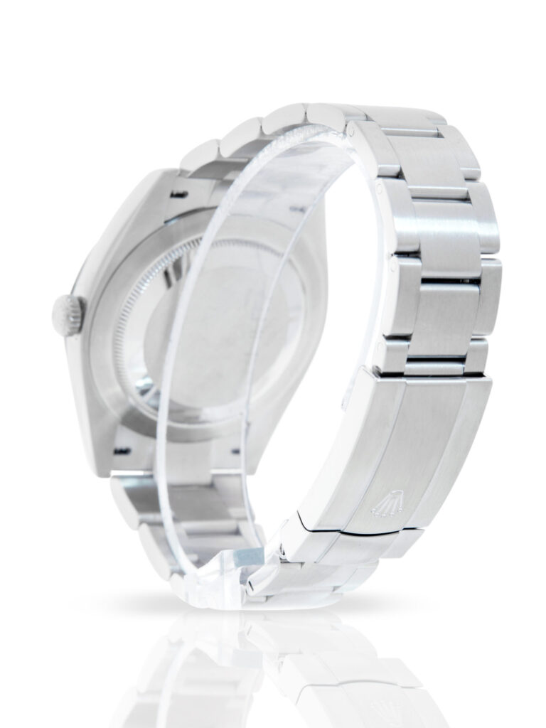 Rolex Oyster Perpetual 41 124300 - image 2