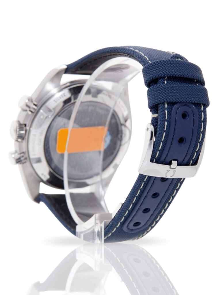 Omega Speedmaster 310.32.42.50.02.001 “Silver Snoopy Award” - image 2