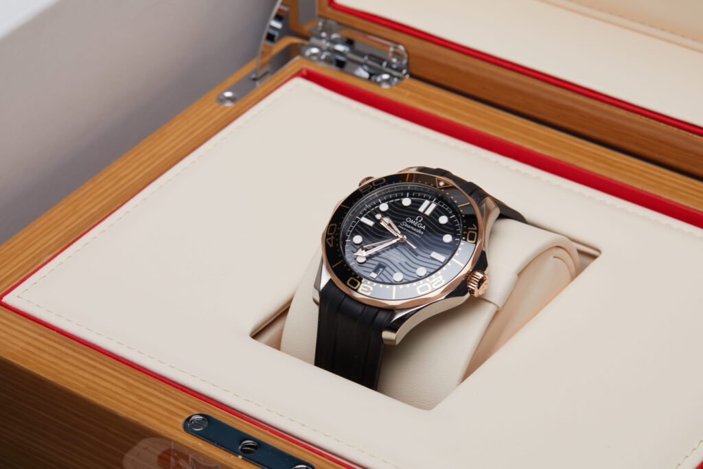 Omega Seamaster Diver 300M 210.22.42.20.01.002 - image 4