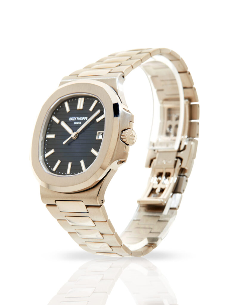 Patek Philippe Nautilus 5811/1G-001 - image 0
